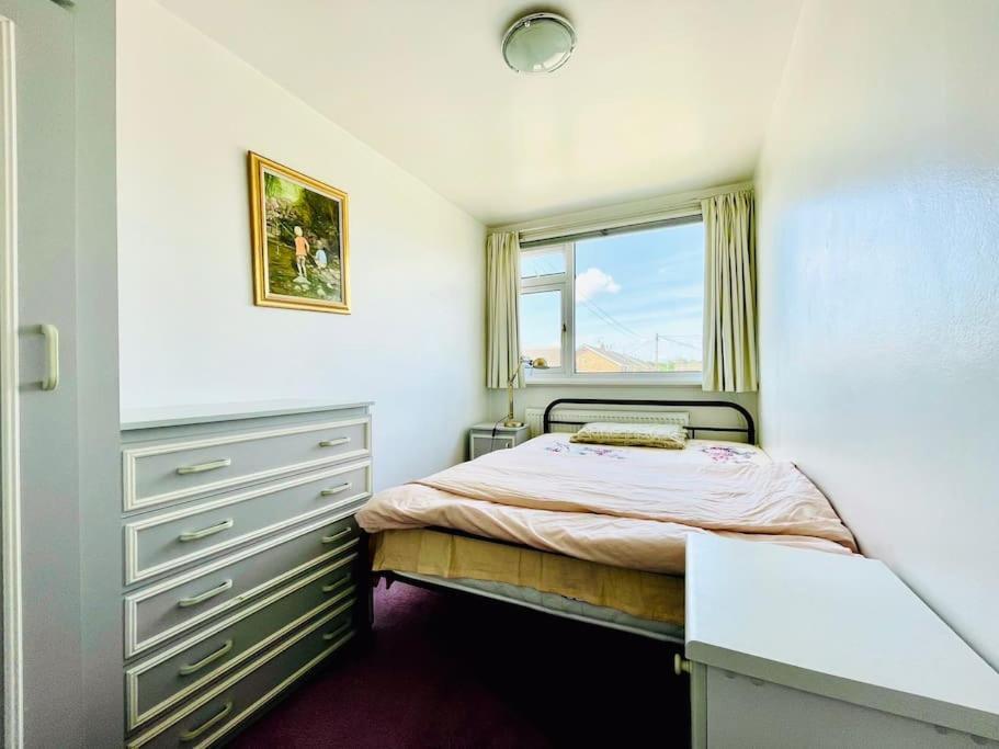 Spacious Cosy Quiet House&free Parking&garden Apartment