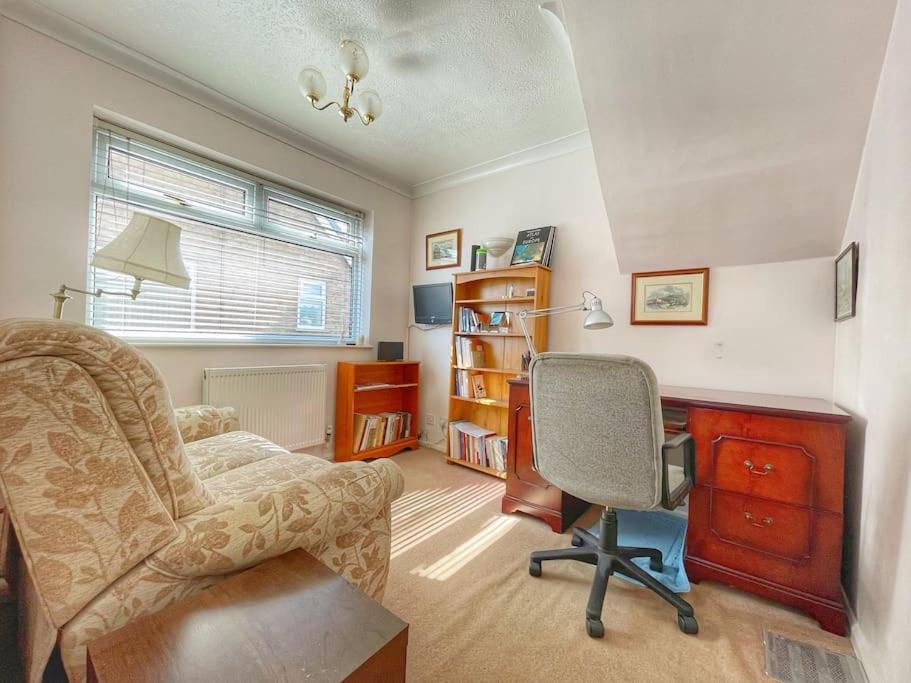Spacious Cosy Quiet House&free Parking&garden Apartment *