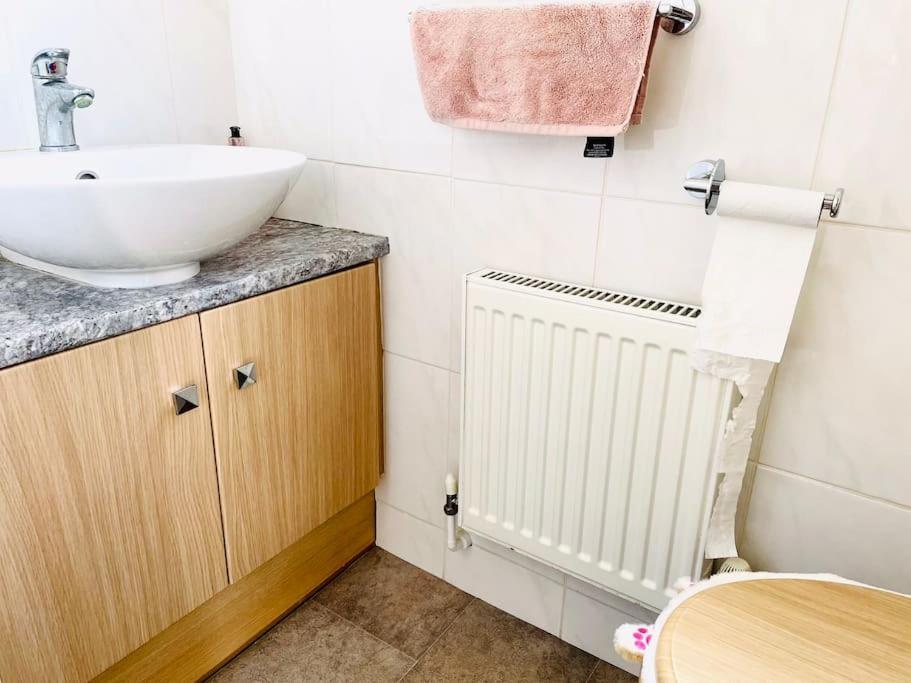 Apartment Spacious Cosy Quiet House&free Parking&garden